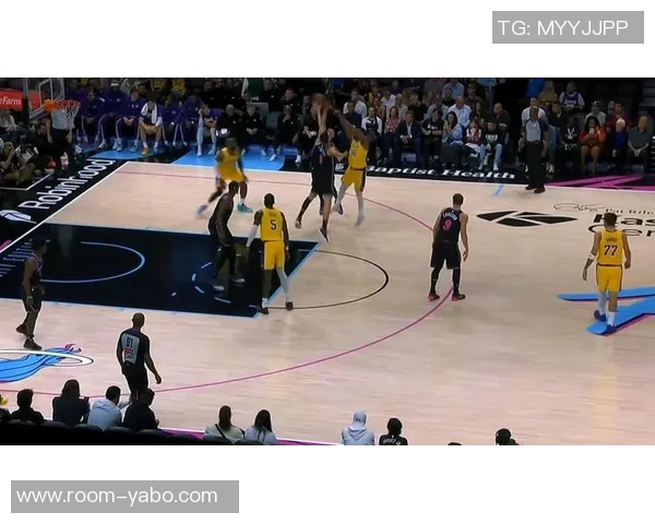 斯玛特称东詹组合激活队友进攻并吸引对手防守重心